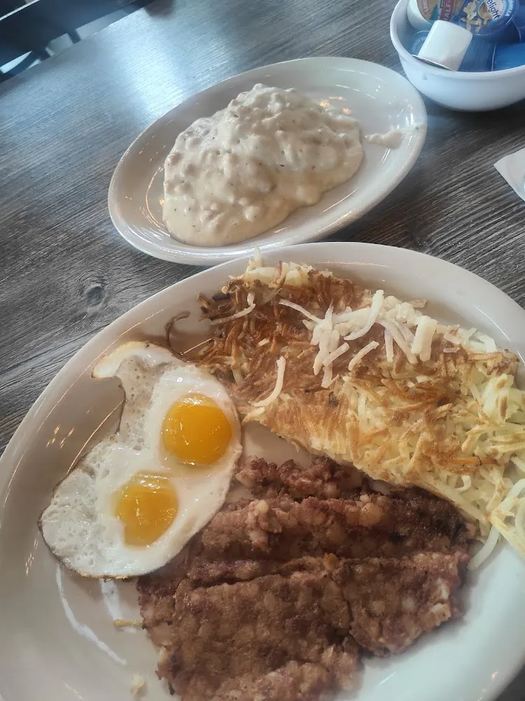 Country Saus & Two Eggs